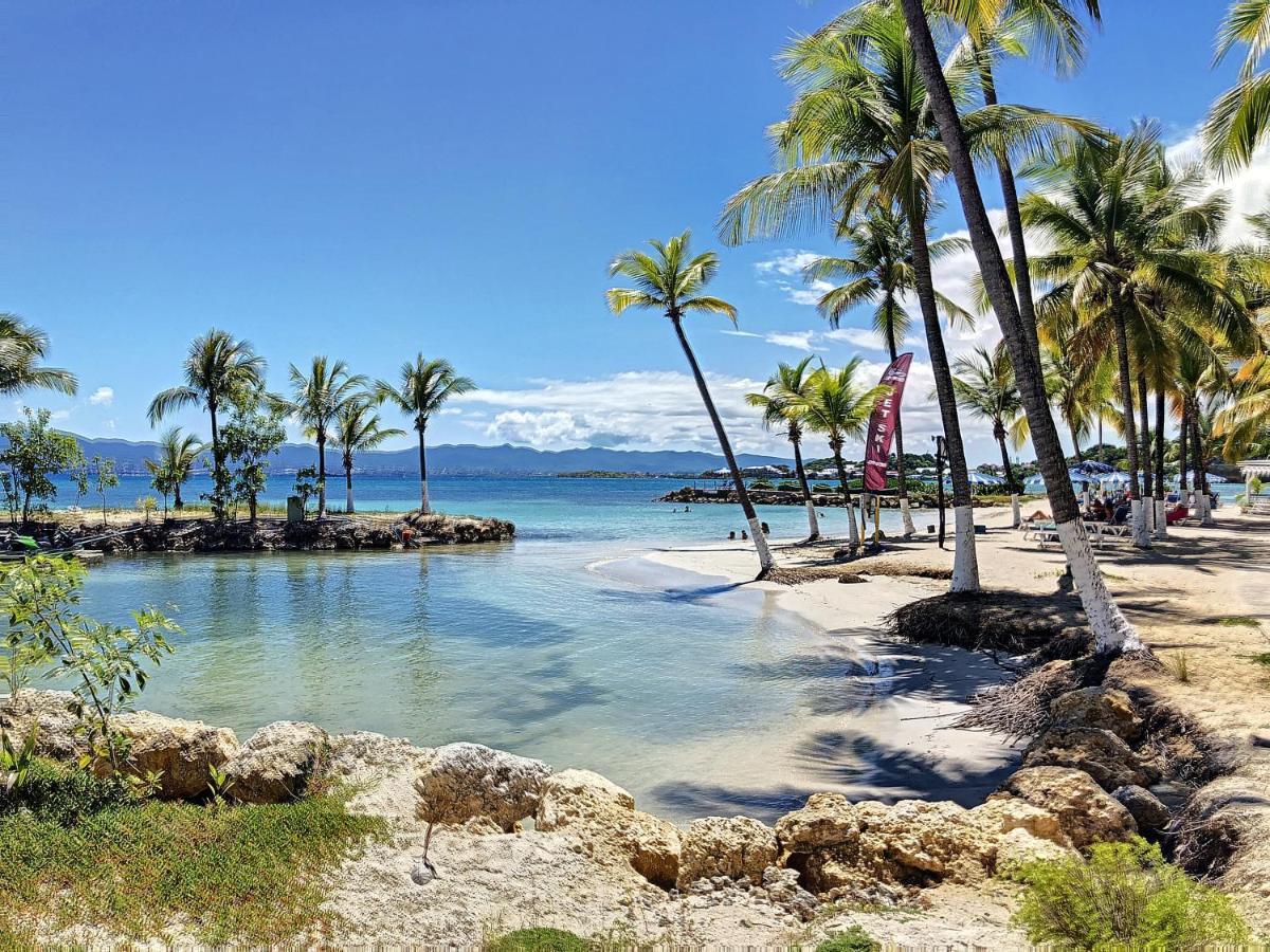 Appartement T1 Sur La Plage Et Vue Mer Le Gosier  Bagian luar foto